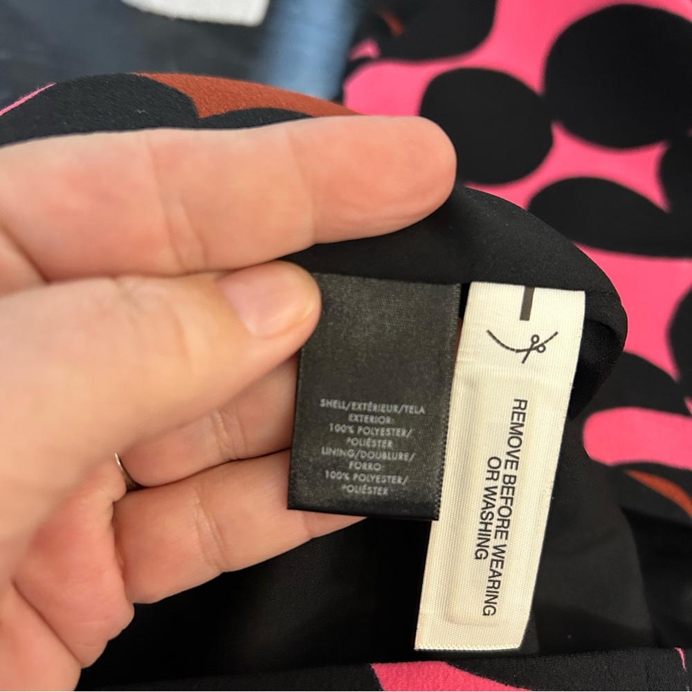 Ann Taylor Pink and Black Sheath Mini Dress with Halter Neckline for Cocktail. - Picture 4 of 8